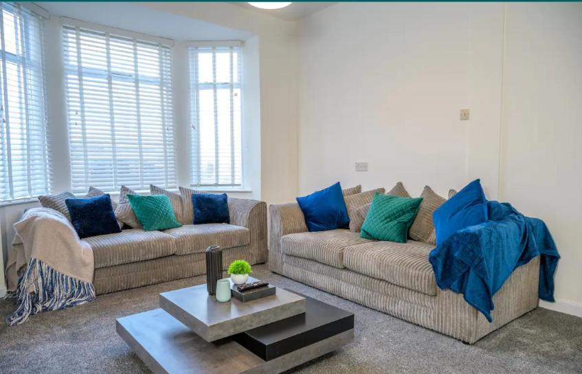 Large 7 Bedroom Town House In Chester City Centre Ngoại thất bức ảnh