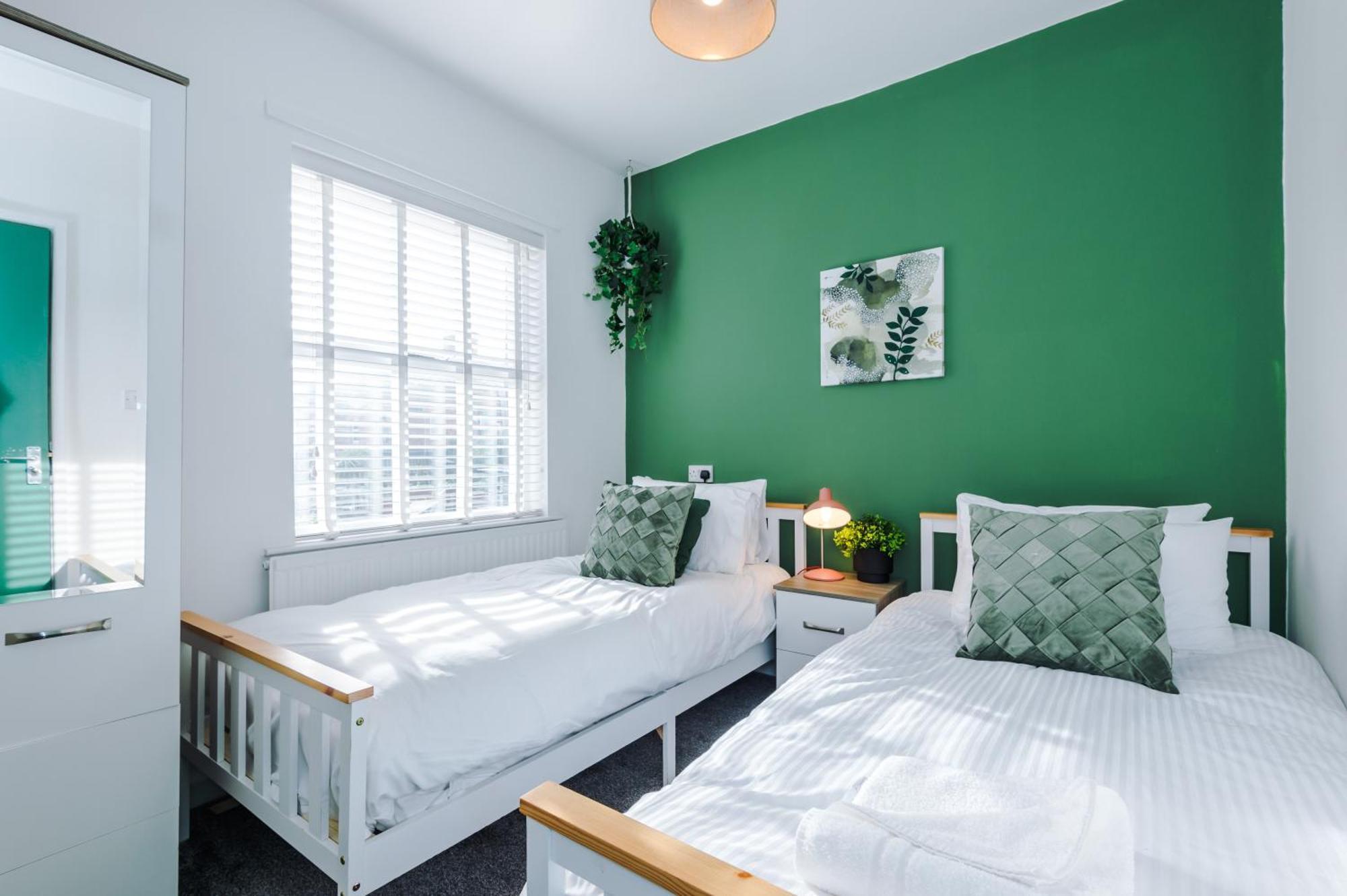 Large 7 Bedroom Town House In Chester City Centre Ngoại thất bức ảnh