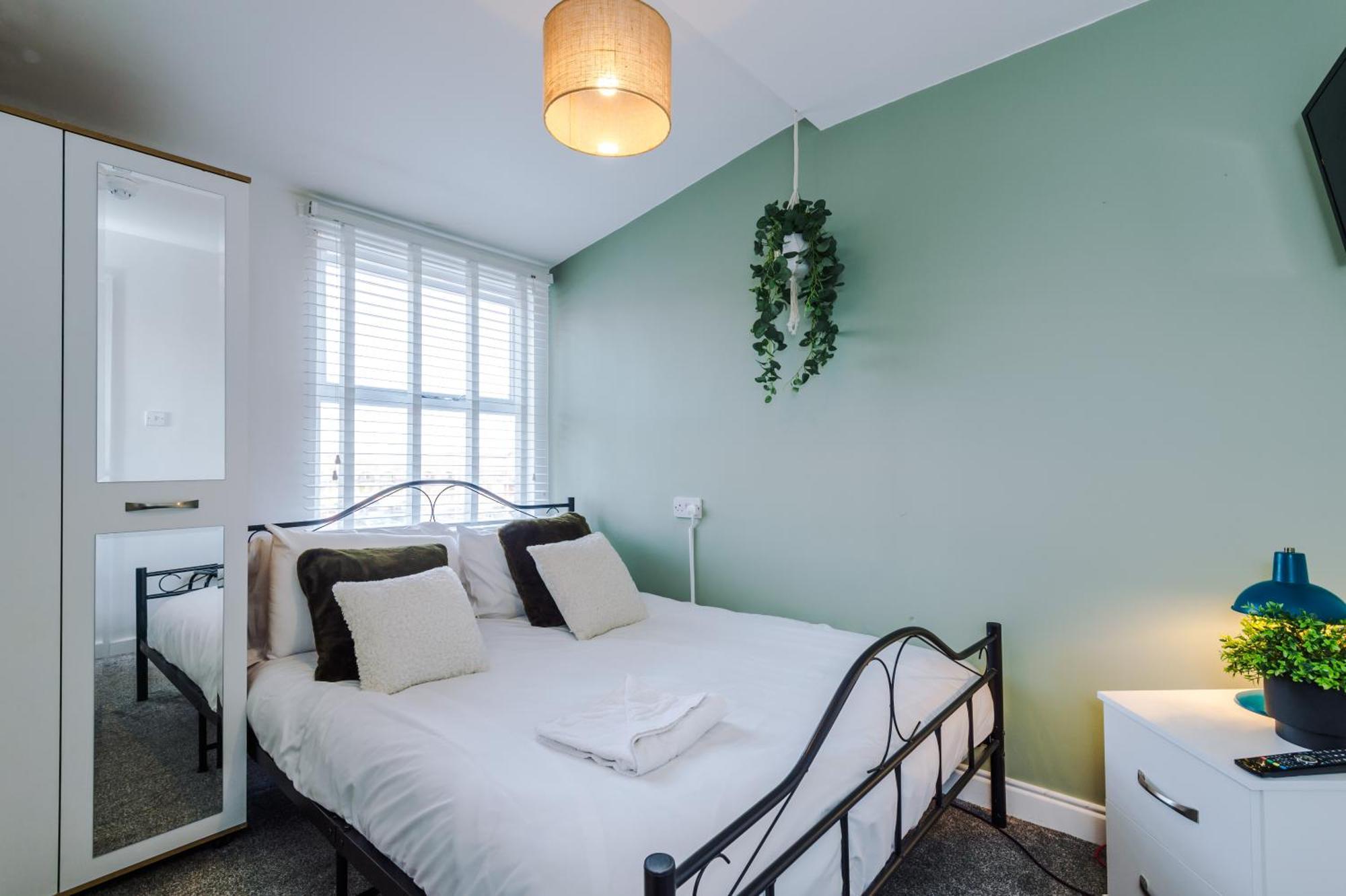 Large 7 Bedroom Town House In Chester City Centre Ngoại thất bức ảnh
